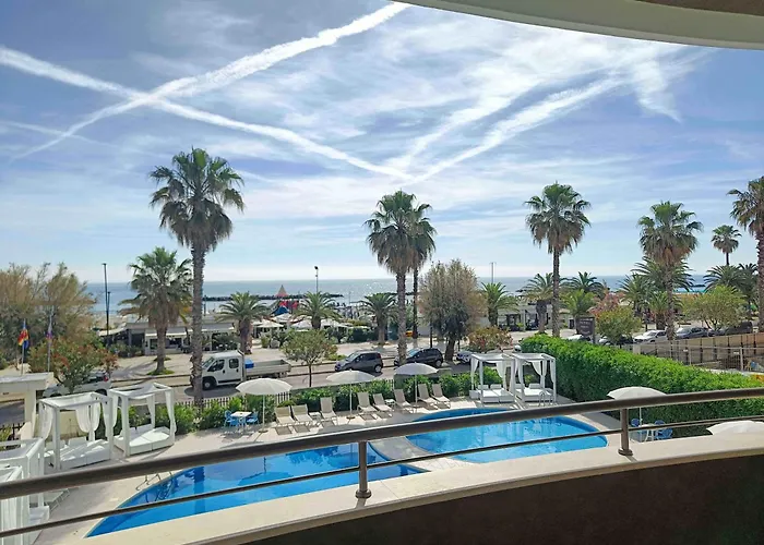 International Hotel & Suite